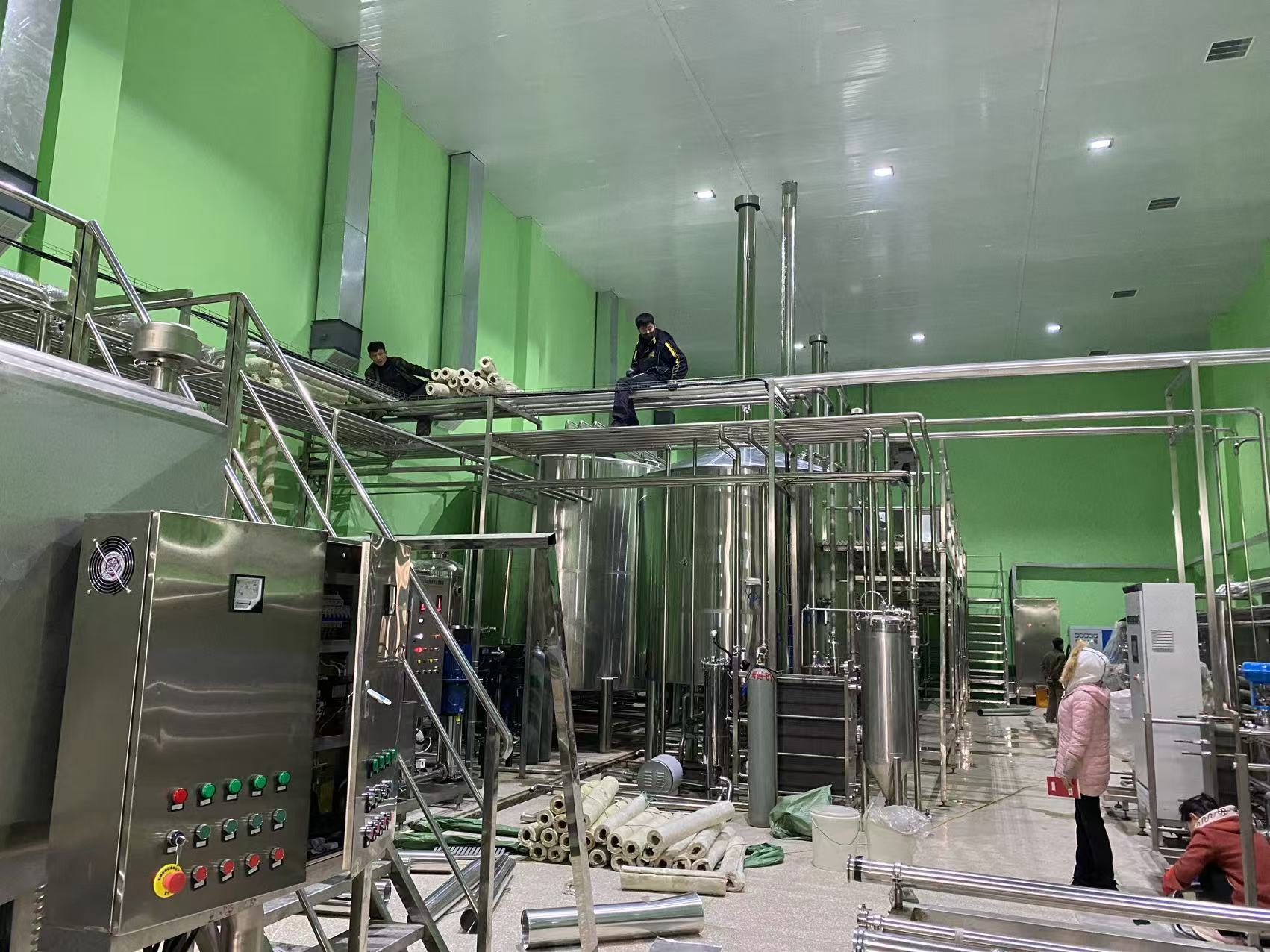 岳阳精酿啤酒设备厂—精酿啤酒设备制造:传承工艺与创新科技的交融